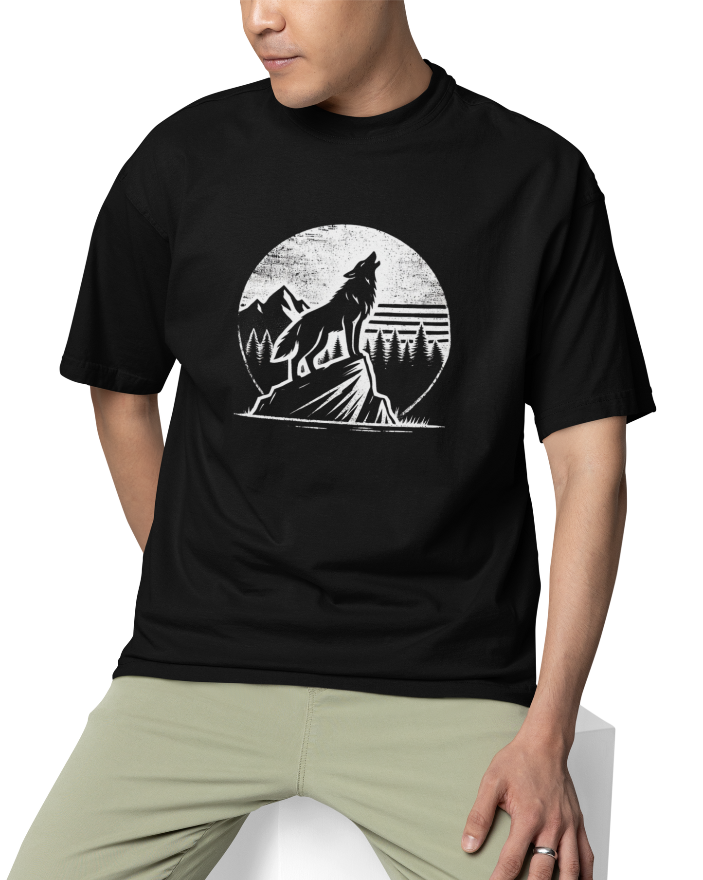 Howling Wolf Unisex Oversized T-Shirt