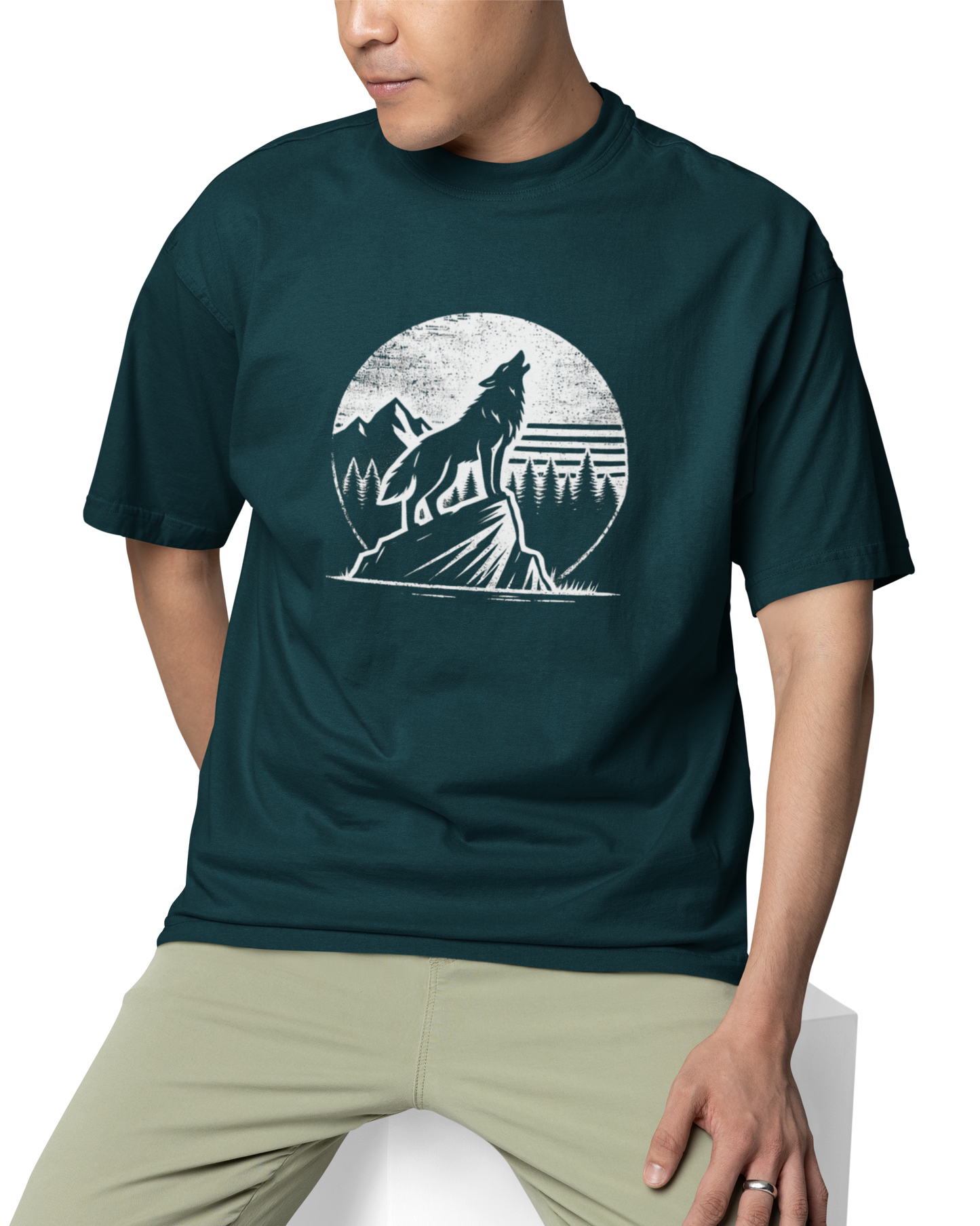 Howling Wolf Unisex Oversized T-Shirt